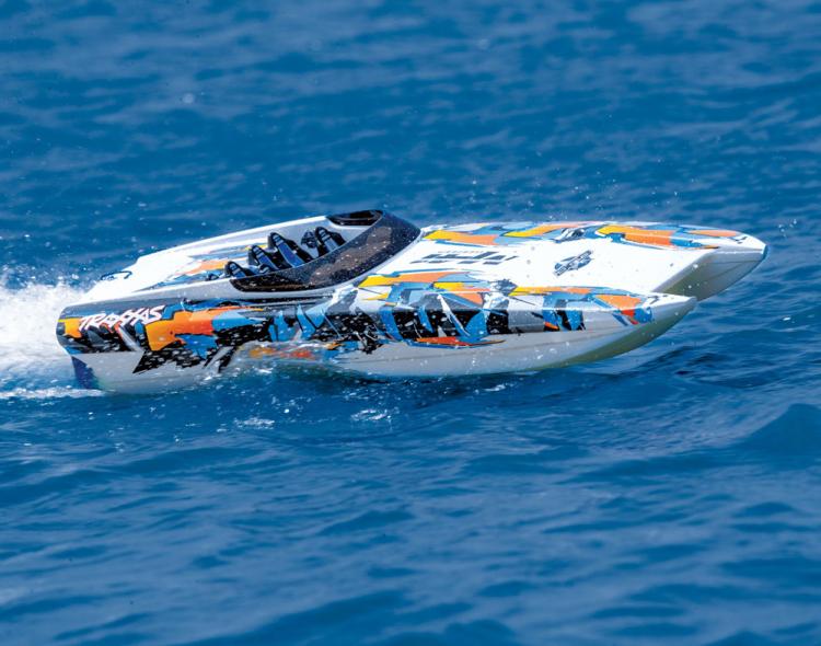 m41 catamaran traxxas